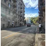 Tra Mare E Centro