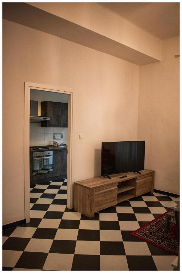 Tra Mare E Centro Apartment *